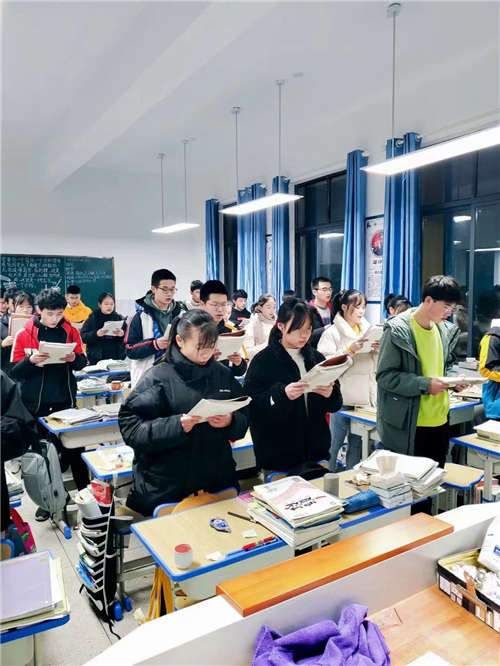 保定单招培训学习加紧中