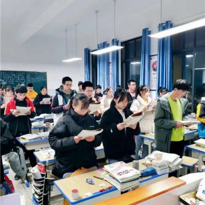 保定单招培训学习加紧中
