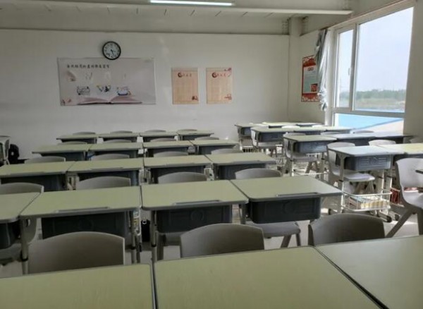 保定华中高级技工学校教室怎么样